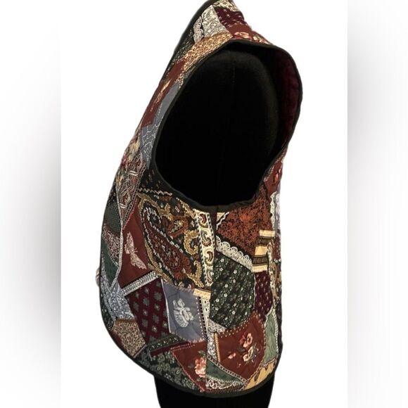 Vintage Handmade Women’s quilted vest. Size XL￼ - Picture 2 of 7